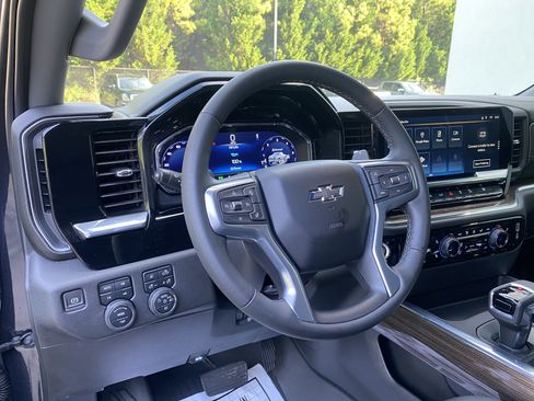 Used 2023 Chevrolet Silverado 1500 RST w/ RST All Star Premium Package AWD/4WD image 17