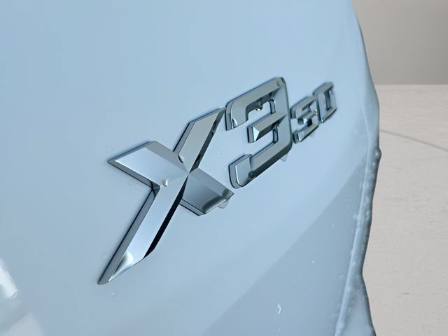 Certified 2026 BMW X3 xDrive30i w/ M Sport Package AWD/4WD image 9