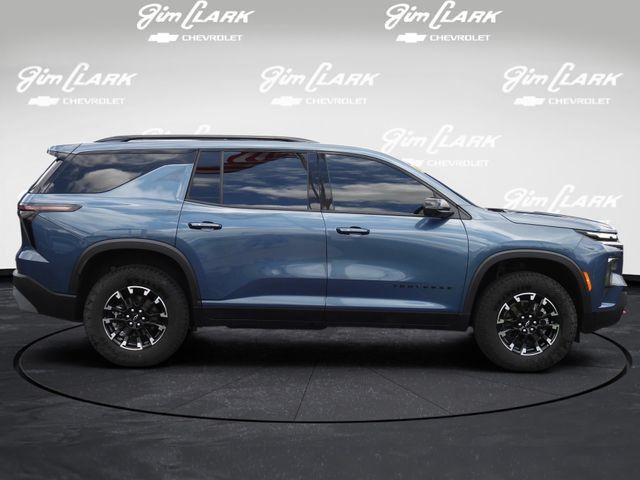 Used 2025 Chevrolet Traverse Z71 w/ Driver Confidence Package AWD/4WD image 21