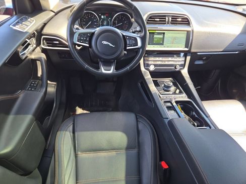 Used 2020 Jaguar F-PACE Prestige AWD/4WD image 23