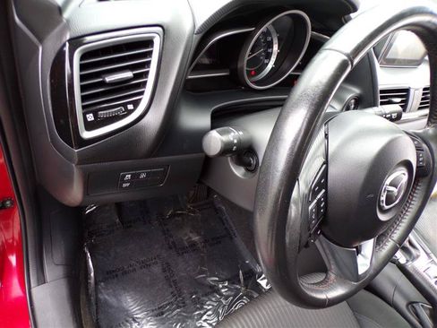Used 2014 MAZDA MAZDA3 i Touring w/ Technology Package FWD image 31