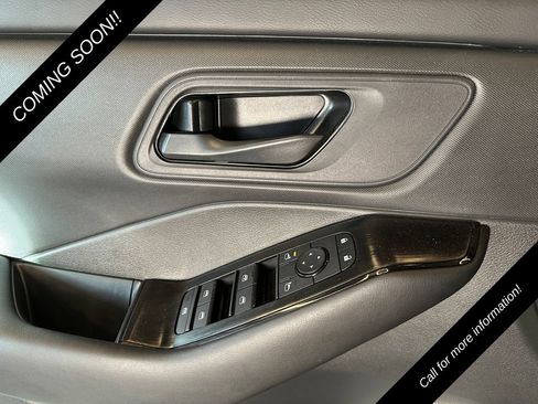 Used 2026 Nissan Rogue S AWD/4WD image 19