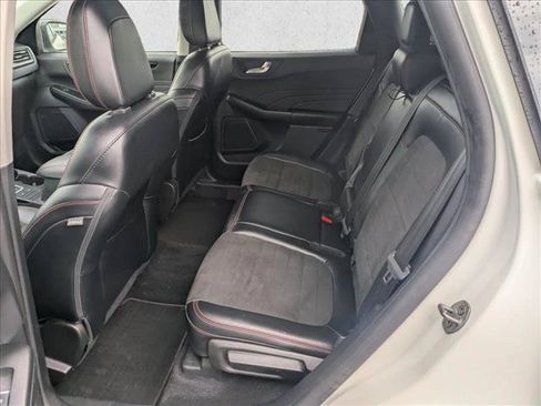 Used 2022 Ford Escape SEL AWD/4WD image 17