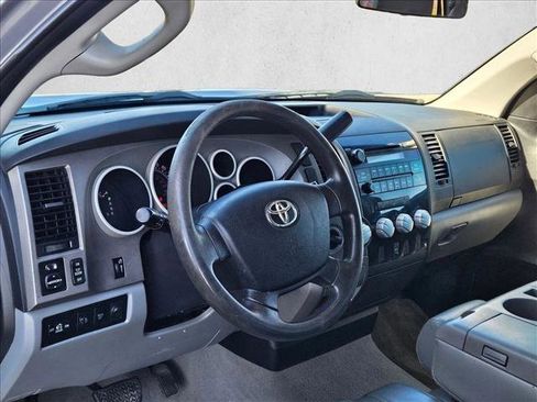 Used 2010 Toyota Tundra 4x4 CrewMax image 10
