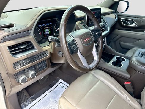 Used 2021 GMC Yukon SLT w/ SLT Luxury Plus Package RWD image 28