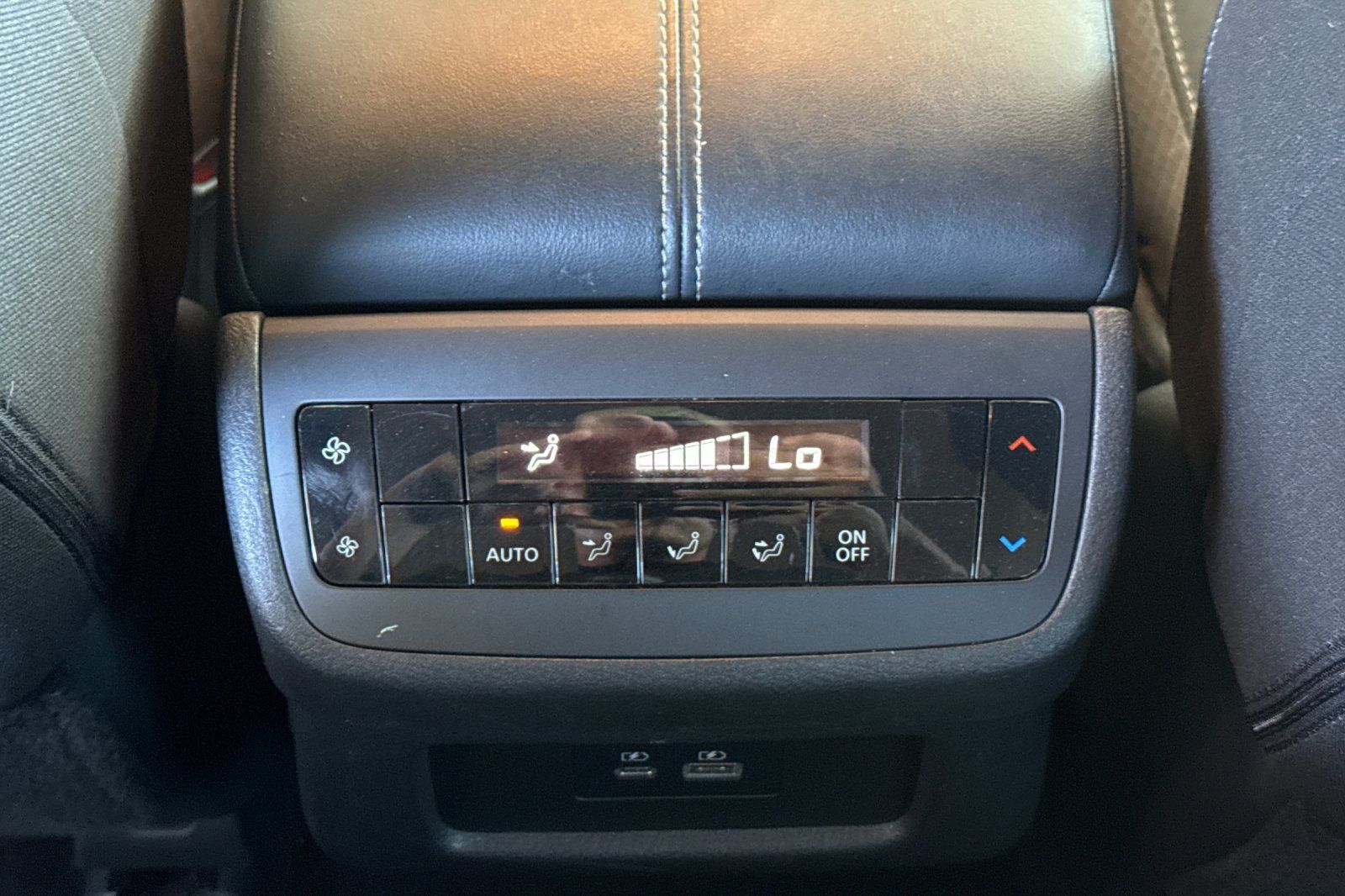 Certified 2025 Nissan Pathfinder SV AWD/4WD image 17