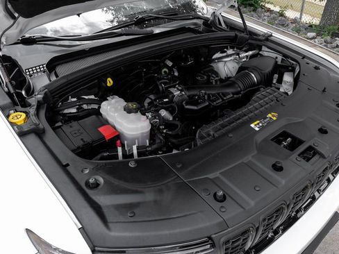 Used 2023 Jeep Grand Cherokee Altitude image 61