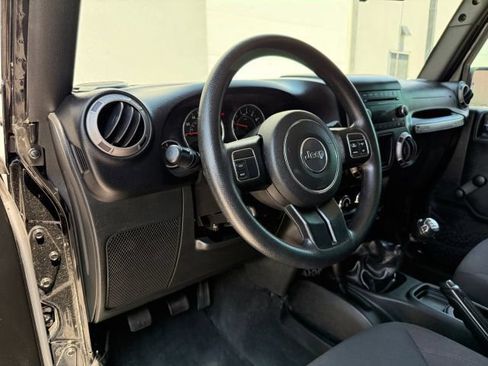 Used 2015 Jeep Wrangler Sport AWD/4WD image 15