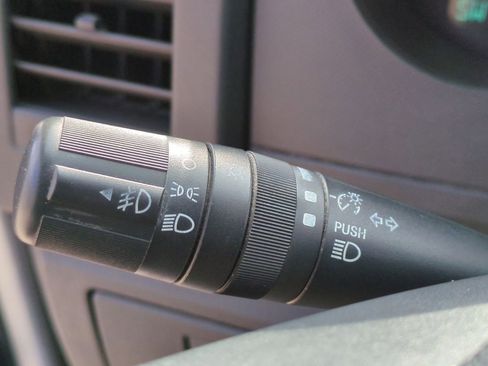 Used 2007 Dodge Nitro SXT image 25