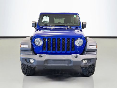 Used 2018 Jeep Wrangler Unlimited Sport S AWD/4WD image 2