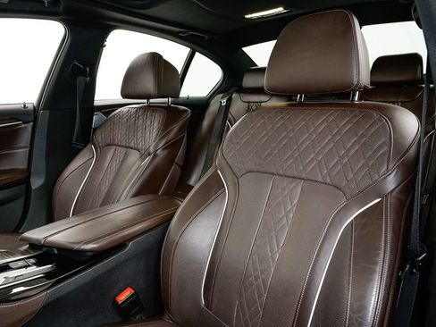 Used 2017 BMW 540i xDrive image 13