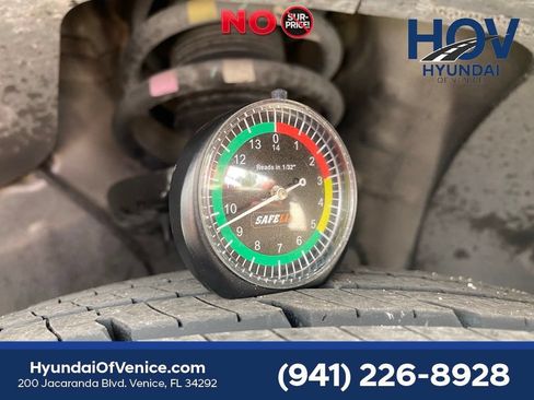 Certified 2023 Hyundai Venue Limited w/ Cargo Package FWD image 42
