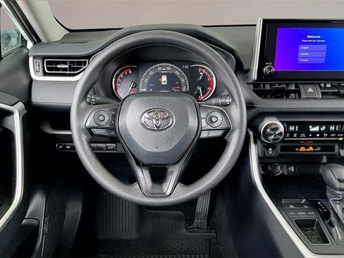 Used 2025 Toyota RAV4 XLE image 8