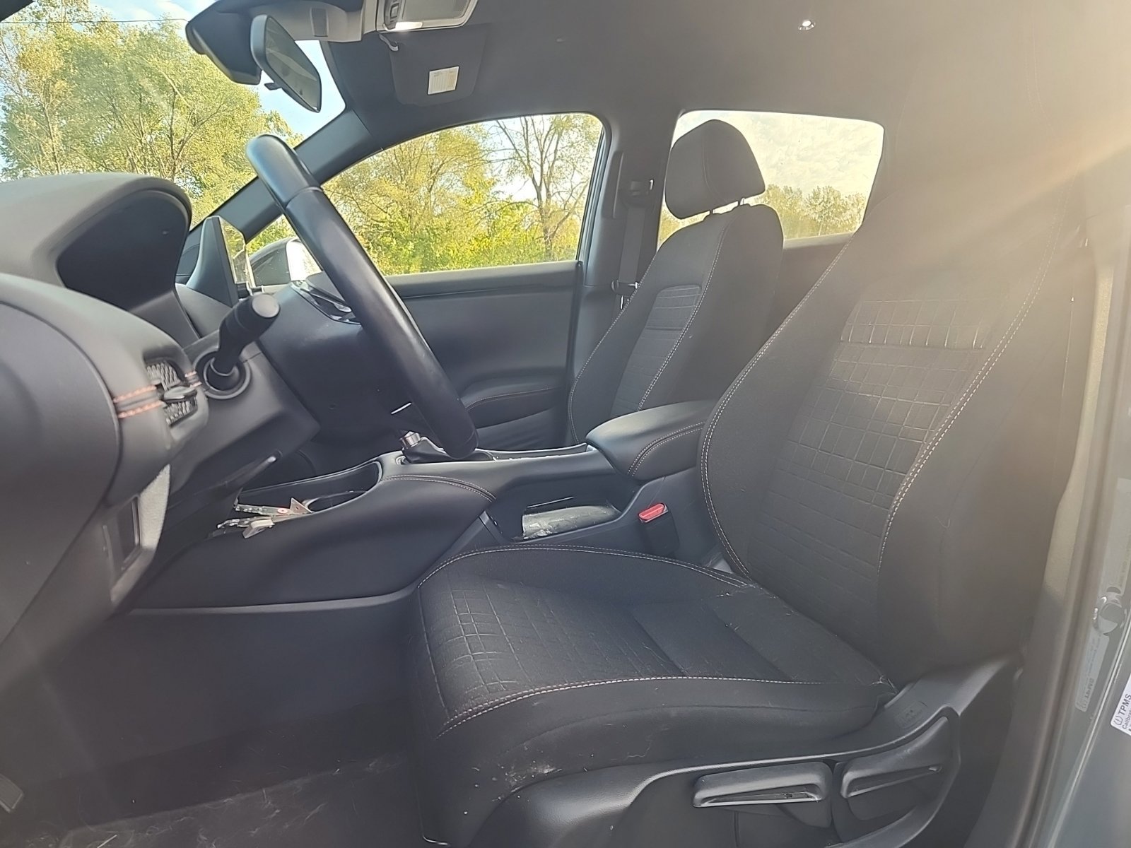 Used 2025 Honda HR-V Sport image 16