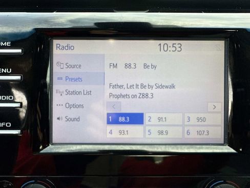 Used 2018 Toyota Camry image 28