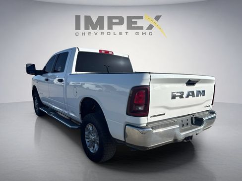 Used 2025 RAM 2500 Big Horn AWD/4WD image 3