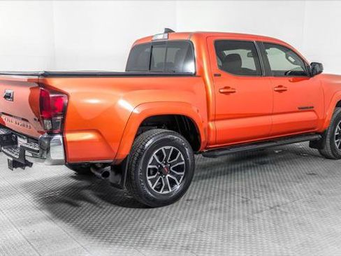 Used 2018 Toyota Tacoma SR5 image 8