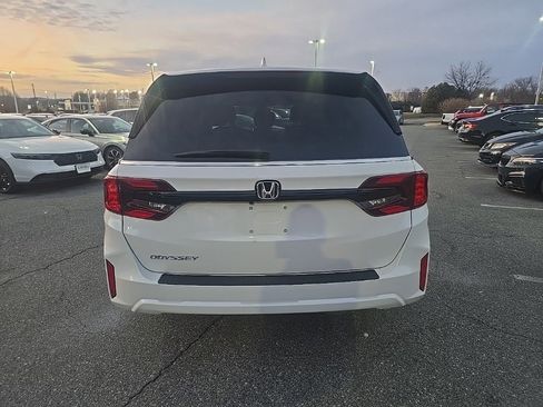 Used 2025 Honda Odyssey EX-L image 7