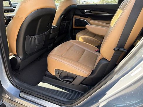 Used 2021 Kia Telluride SX w/ Nightfall Edition Package image 21