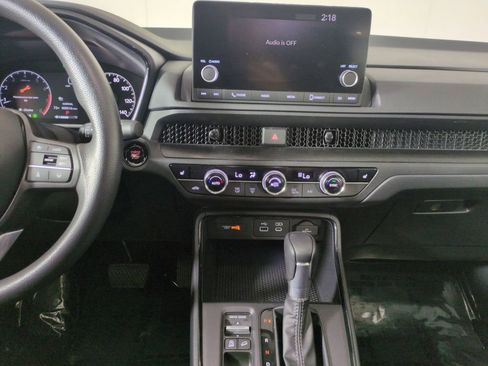 Used 2025 Honda CR-V EX image 17