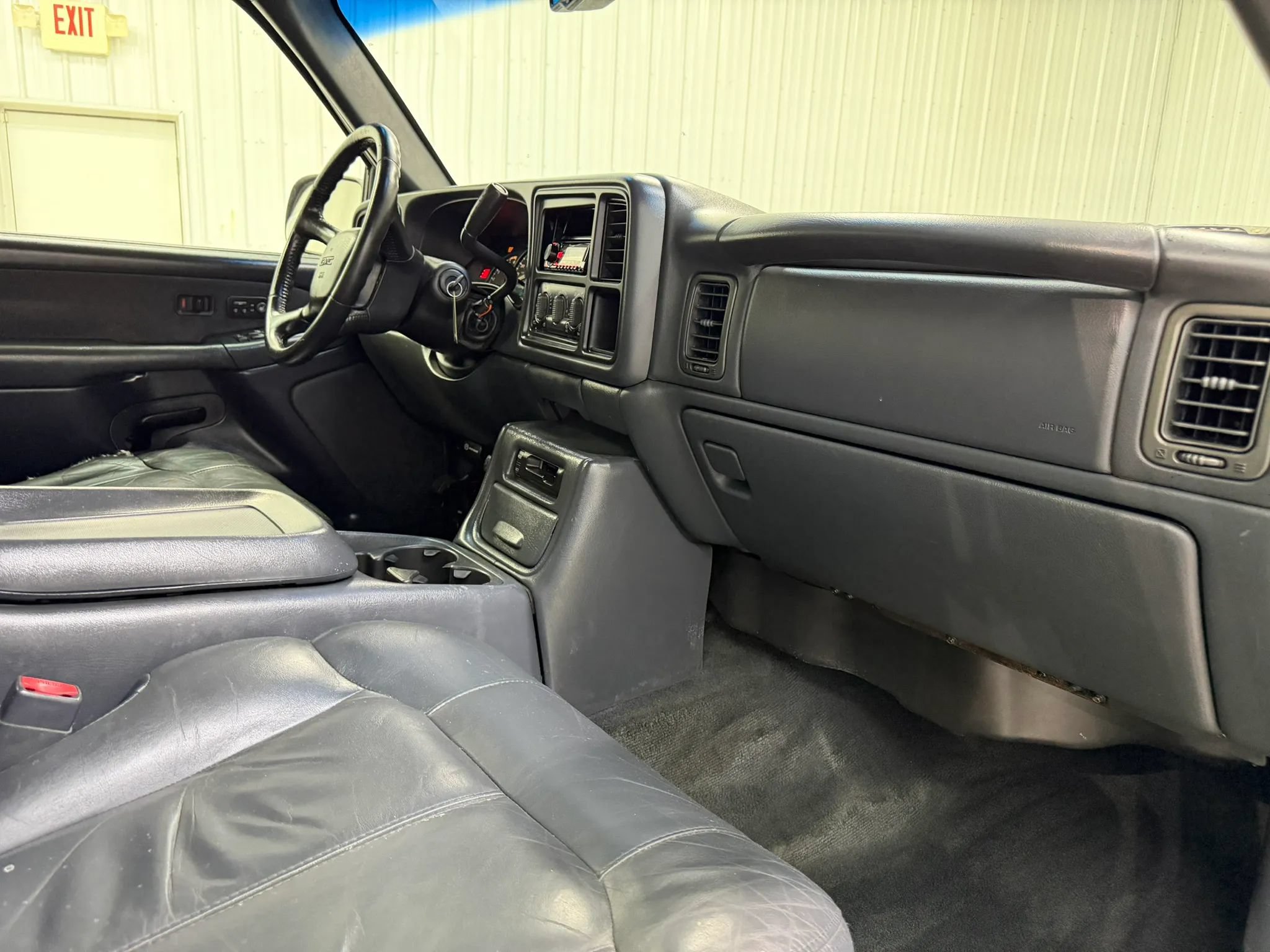 Used 2002 GMC Sierra 2500 4x4 Crew Cab HD w/ SLT Marketing Option Pkg image 14