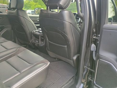 Used 2025 RAM 1500 Laramie AWD/4WD image 17