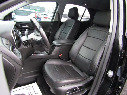 Used 2020 Chevrolet Equinox Premier w/ Premier Redline Edition image 18