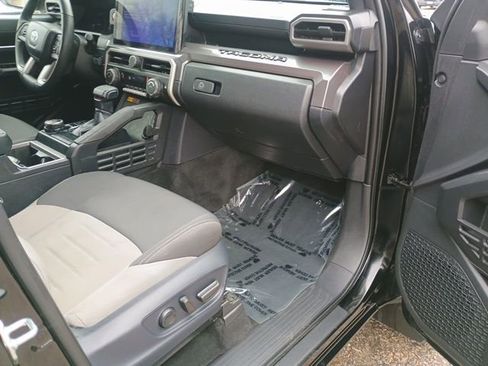 Used 2025 Toyota Tacoma TRD Sport w/ TRD Sport Upgrade Package AWD/4WD image 14