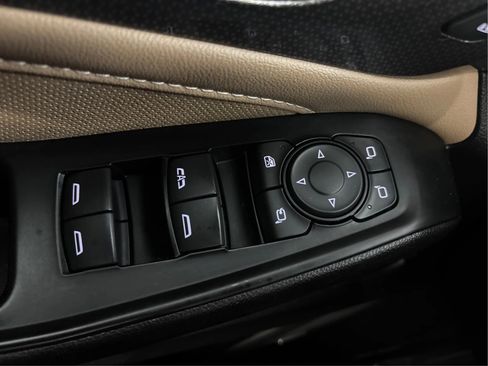 Used 2022 Chevrolet Traverse Premier w/ LPO, Blackout Package image 43