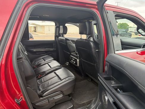 Used 2019 Ford Expedition Max XLT w/ Equipment Group 202A image 21