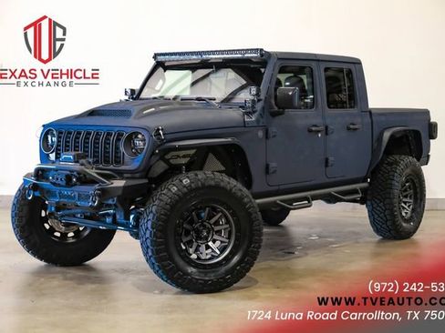 Used 2025 Jeep Gladiator Sport image 1