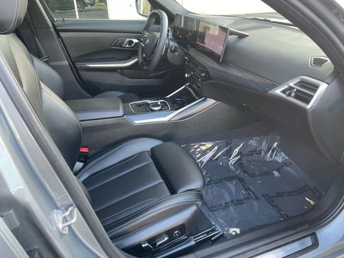 Used 2025 BMW 330i Sedan image 9