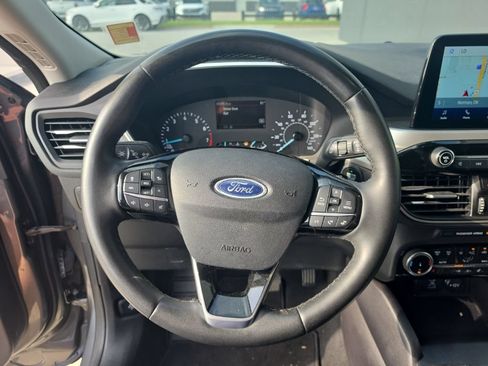 Used 2022 Ford Escape SEL AWD/4WD image 11