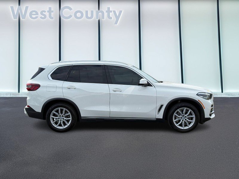 Used 2022 BMW X5 xDrive40i AWD/4WD image 2