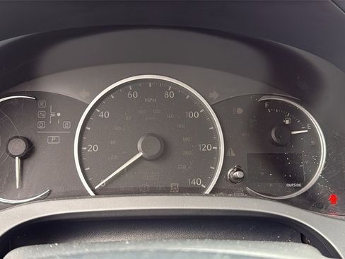 Used 2012 Lexus CT 200h Premium image 6