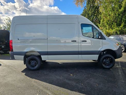 New 2026 Mercedes-Benz Sprinter 144 Cargo image 7