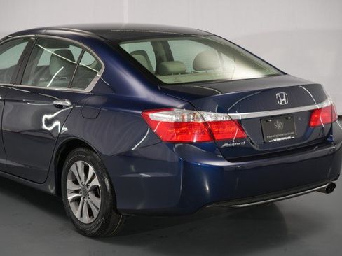 Used 2015 Honda Accord LX image 16