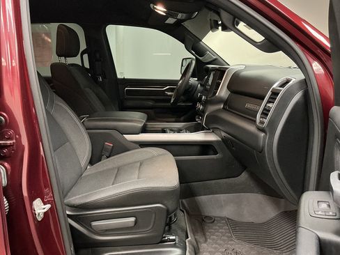 Used 2024 RAM 1500 Big Horn AWD/4WD image 30