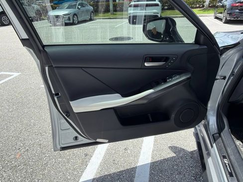 Used 2022 Lexus IS 350 F Sport RWD image 5