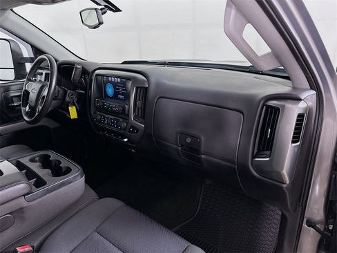 Used 2017 Chevrolet Silverado 1500 LT w/ All Star Edition image 33