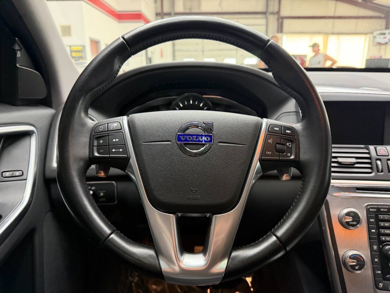 Used 2015 Volvo XC60 T6 Platinum AWD/4WD image 22