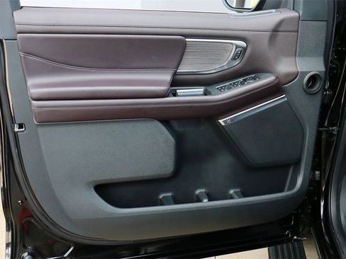 New 2025 Ford Expedition Platinum w/ Platinum Ultimate Package image 13