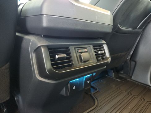 Used 2022 Ford F150 Raptor w/ Equipment Group 801A High AWD/4WD image 19