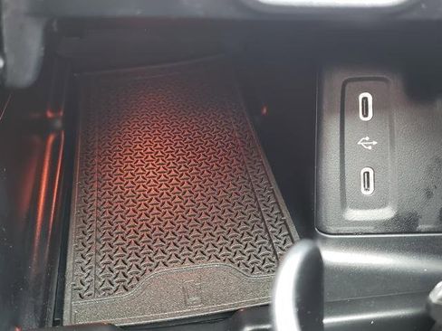 New 2025 Mercedes-Benz GLC 300 GLC 300 Coupe image 22