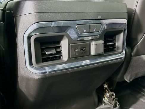 Used 2019 Chevrolet Silverado 1500 High Country w/ Technology Package image 13