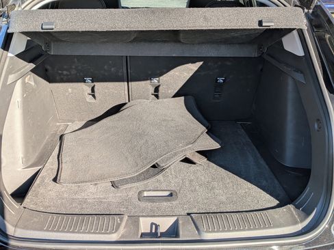 Used 2025 Chevrolet Trax LT w/ LT Convenience Package image 33