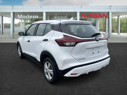 Certified 2023 Nissan Kicks S image 3