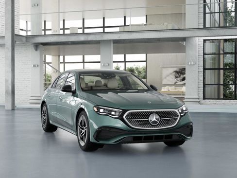 New 2026 Mercedes-Benz E 450 4MATIC Sedan image 9