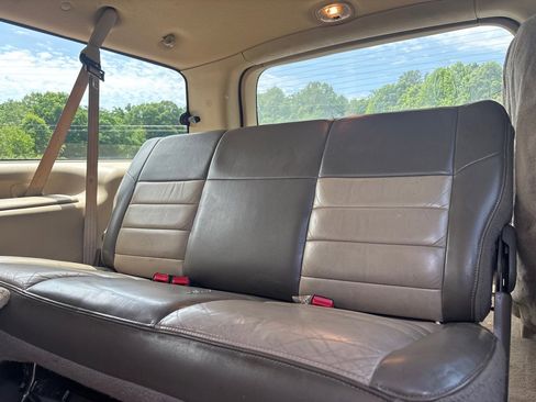 Used 2002 Ford Excursion Limited RWD image 11