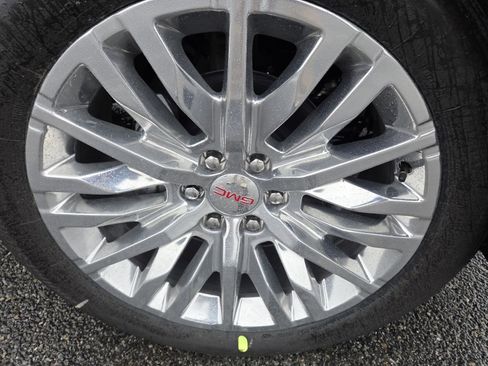 New 2026 GMC Yukon XL Elevation image 16